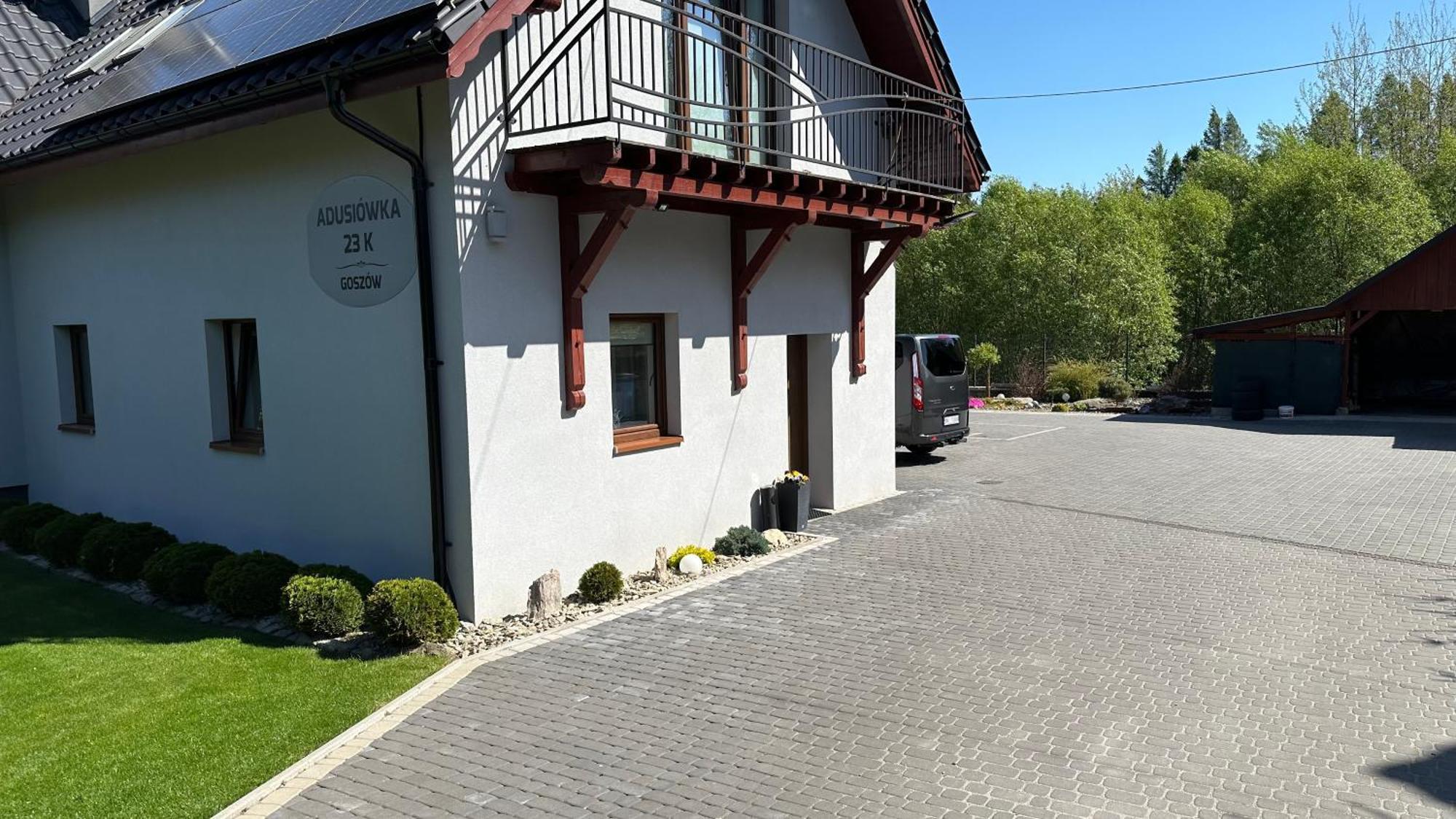 Adusiowka Lägenhet Stronie Śląskie Exteriör bild